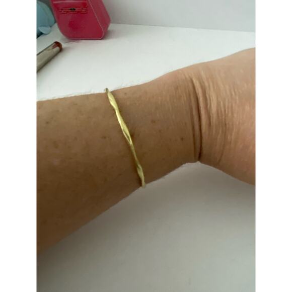 Twisted bangle gold tone - Picture 1 of 4